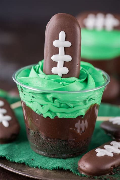 52 Winning Super Bowl Dessert Ideas (With images) | Superbowl desserts ...