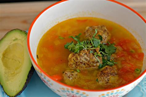 Receta Sopa de Albóndigas Con Arroz | Cómo Hacer Sopa de Albóndigas | SyS | Sopa de albóndigas ...