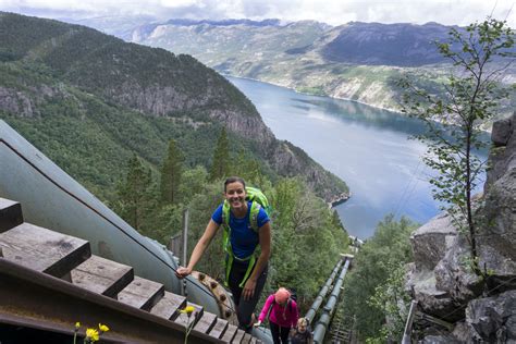 Hiking the Lysefjord - Lysefjorden 365