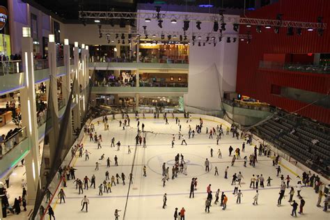 Ice Skating in Dubai Mall - Dubai Shopping | Where the famou… | Flickr