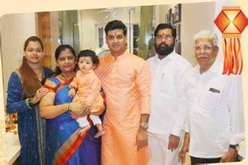 Eknath Shinde Wife, Latest News, Bio, Family, Net Worth