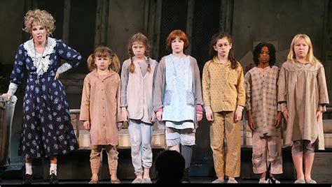 Annie - Theater - Review - The New York Times