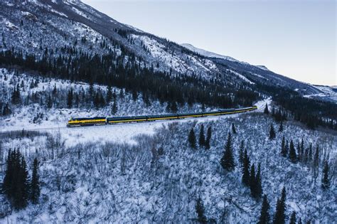 Alaska Fall/Winter Train Tour | Anchorage to Fairbanks | Northern Lights