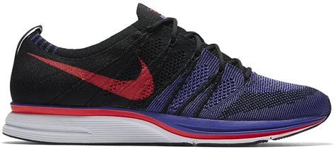 Nike Flyknit Trainer Siren Red Persian Violet