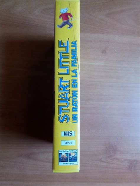 Película Stuart Little, Columbia Tristar, en VHS. de segunda mano por 5 EUR en Guadalajara en ...