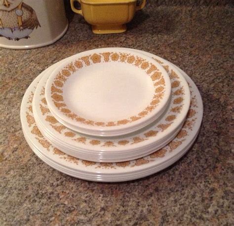 Vintage Corning Corelle Set Of 17 Plates In 10 by CatamountCurios, $29. ...