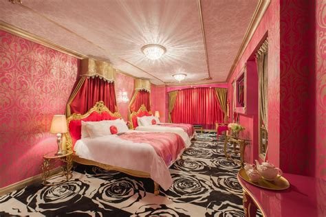 Fantasyland Hotel - Where Dreams Are In Rare Agreement With Reality