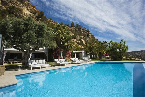 5 New Luxury Villas in Ibiza for your next summer | Haute Retreats ...