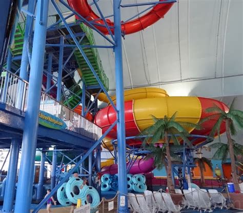 Create With Mom: Take a trip to Fallsview Indoor Waterpark this holiday season