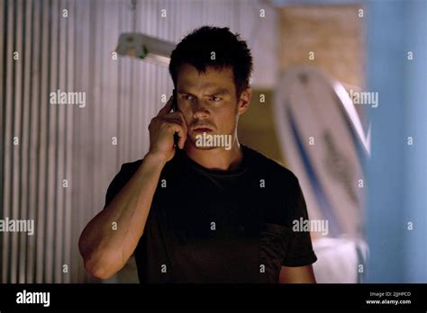 Fire with fire josh duhamel hi-res stock photography and images - Alamy