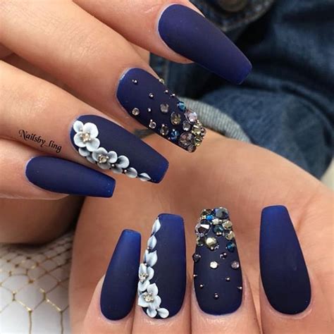 Elegant navy blue nail colors and designs for a Super Elegant Look ...