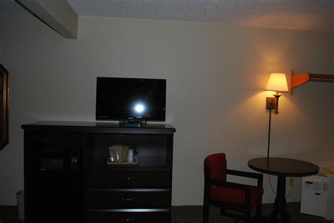 CLINTON INN AND SUITES - Updated 2024 Prices & Hotel Reviews (Port Clinton, Ohio)