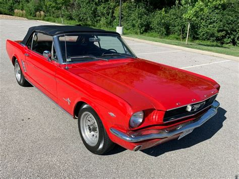 66 Ford Mustang convertible - Classic Ford Mustang 1966 for sale