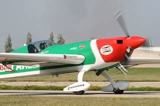 Castrol Aviator CAP 232 | Mike Goulian Airshows Type of airc… | Flickr
