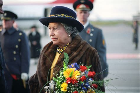 In Photos: Queen Elizabeth II and Russian Leaders Over the Decades - The Moscow Times