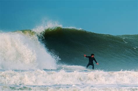 Croyde Bay - Photo "Surfer Surfing Croyde Bay Devon UK" :: British Beaches