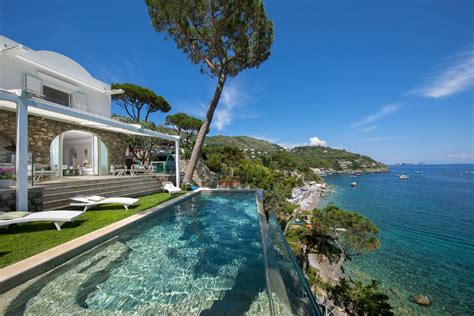 Villa WISTERIA – Your Private Italy