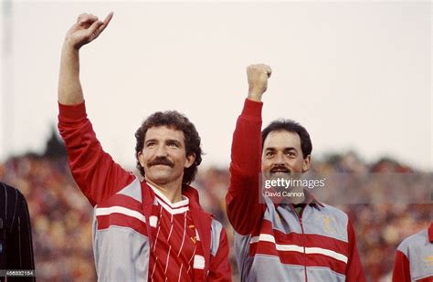 Bruce Grobbelaar Signed & Framed Liverpool 1984 European Cup Final ...