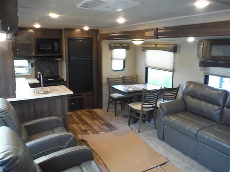 NEW 2018 PALOMINO PUMA 32RKTS TRAVEL TRAILER - Stratford | RVHotline RV Trader