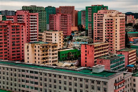 Inside the real North Korea: Spectacular pictures show people enjoying ...