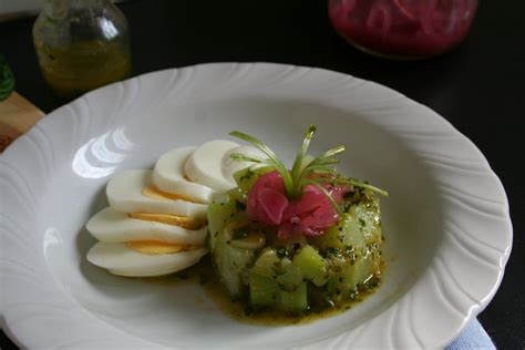 BRAZILIAN CHAYOTE "XUXU" SALAD - Latino Foodie