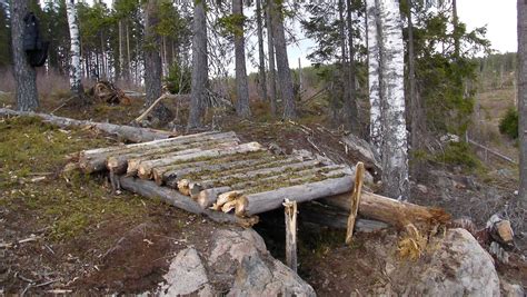 Refugio de supervivencia. | Bushcraft shelter, Camping survival ...