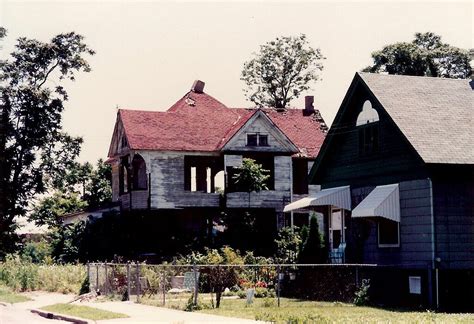 Cairo, Illinois Is An All But Abandoned Ghost Town: What To Know