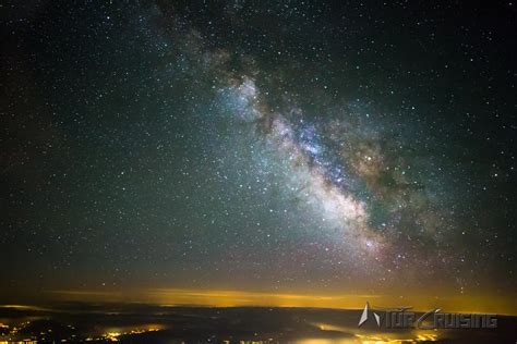 Milky Way galactic core at 35,000 feet in Croatia. Caught from the cockpit. : r/space