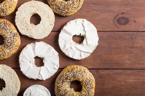 Premium Photo | Healthy homemade bagels with cream cheese