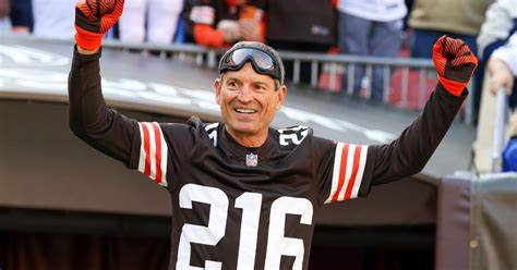 Bernie Kosar fired: Browns pull former QB from radio broadcast after ...