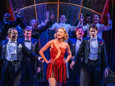 Anything Goes, Starring Sutton Foster, Extends Run in London | Broadway Buzz | Broadway.com