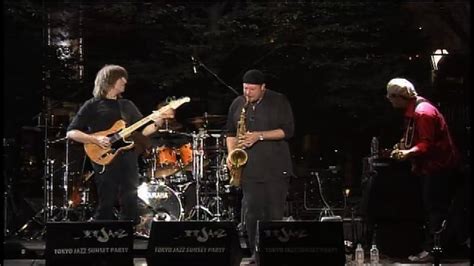 Mike Stern Band - Chatter Live at Tokyo Jazz Festival (2007) - YouTube