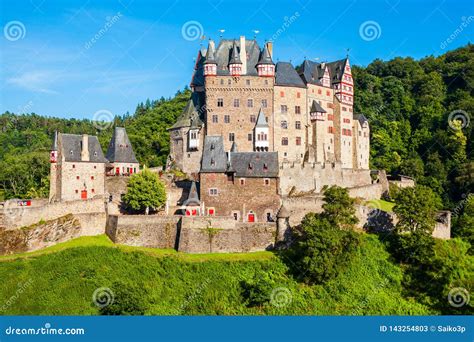 Eltz Castle Near Koblenz, Germany Editorial Stock Photo - Image of mountain, travel: 143254803