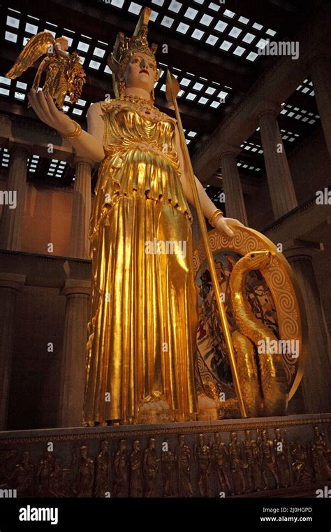 42 ft high statue of Athena Parthenos at The Parthenon in Centennial Park, Nashville, TN Stock ...