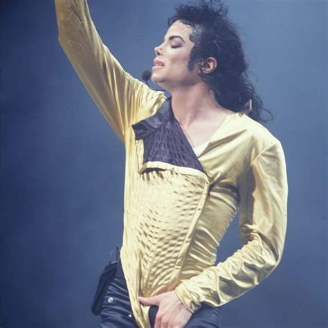 Top 10 Michael Jackson Live Performances | Michael Jackson⠀ Amino