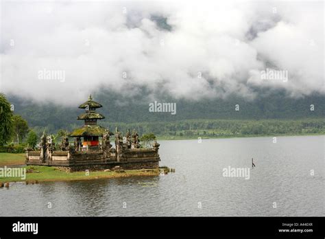 Pura Ulun Danu Bratan temple on Lake Tamblingan in Bali Indonesia Stock Photo - Alamy