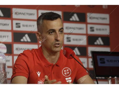 Rueda de prensa del árbitro José María Sánchez Martínez de la final de ...