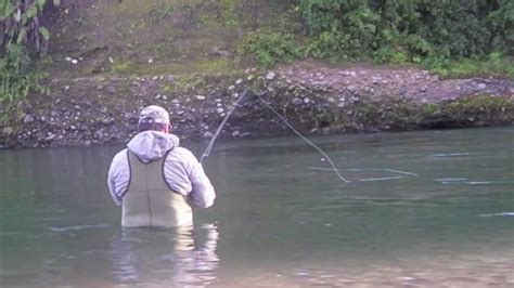 Tongariro River Fly Fishing - First Brown Trout! - YouTube