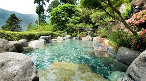 The 3 Most Famous Hot Springs in Japan | All About Japan