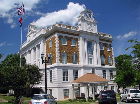 Marshall County Courthouse 3 | The present Colonial Revival … | Flickr