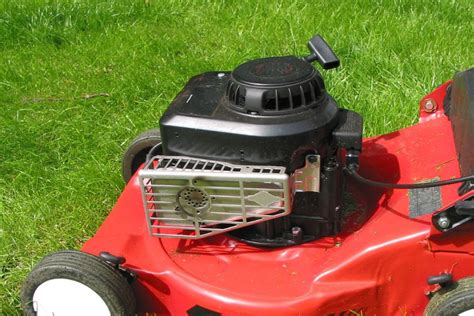 Lawn Mower Pull Cord Stuck? Here's How to Fix It! - Mowing.Expert