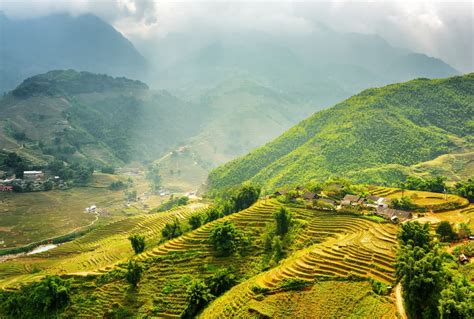 Lao Cai province Mountains