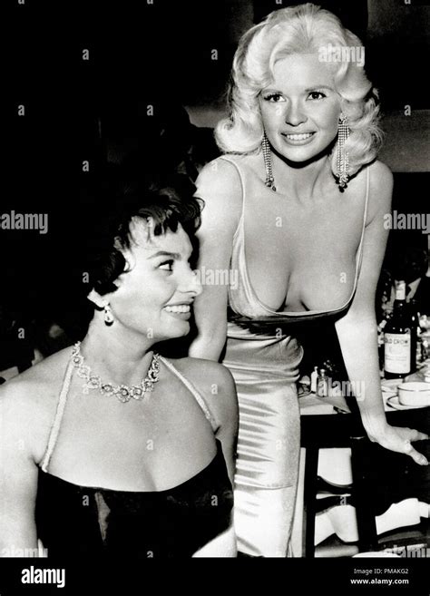 Jayne mansfield sophia loren hi-res stock photography and images - Alamy