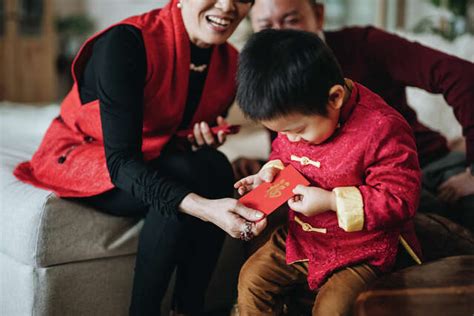 Lunar New Year red envelope etiquette explained