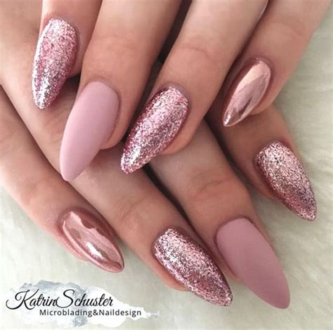 10 Elegant Rose Gold Nail Designs That You Should Try | Gold nail designs, Rose gold nails, Gold ...