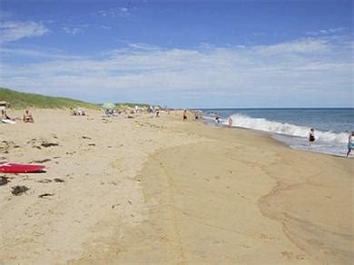 Guide to Edgartown Beaches in Martha's Vineyard, MA - WeNeedaVacation.com