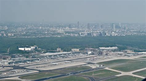 Frankfurt Airport Terminal 2 (Frankfurt, 1994) | Structurae