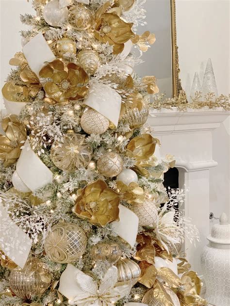 20+ White And Gold Christmas Tree Ornaments - DECOOMO