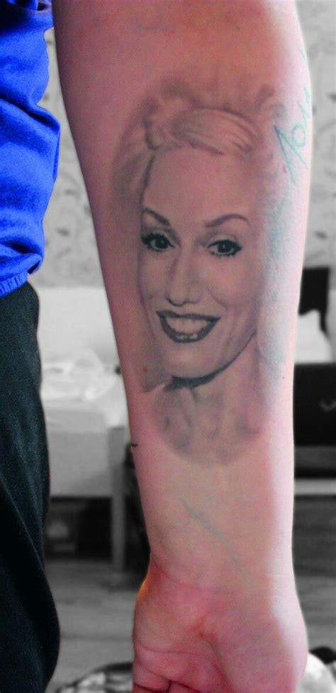 Gwen Stefani No Doubt tattoo | Portrait tattoo, Gwen stefani no doubt ...