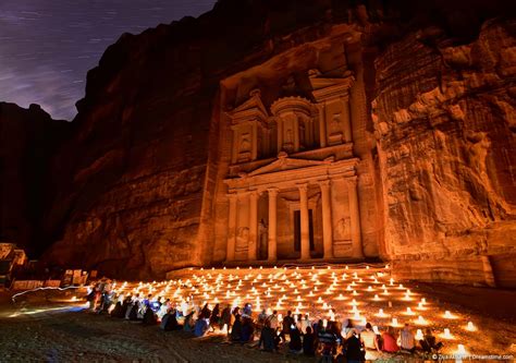 A Travel Guide for Visiting Petra and Wadi Rum | TAD